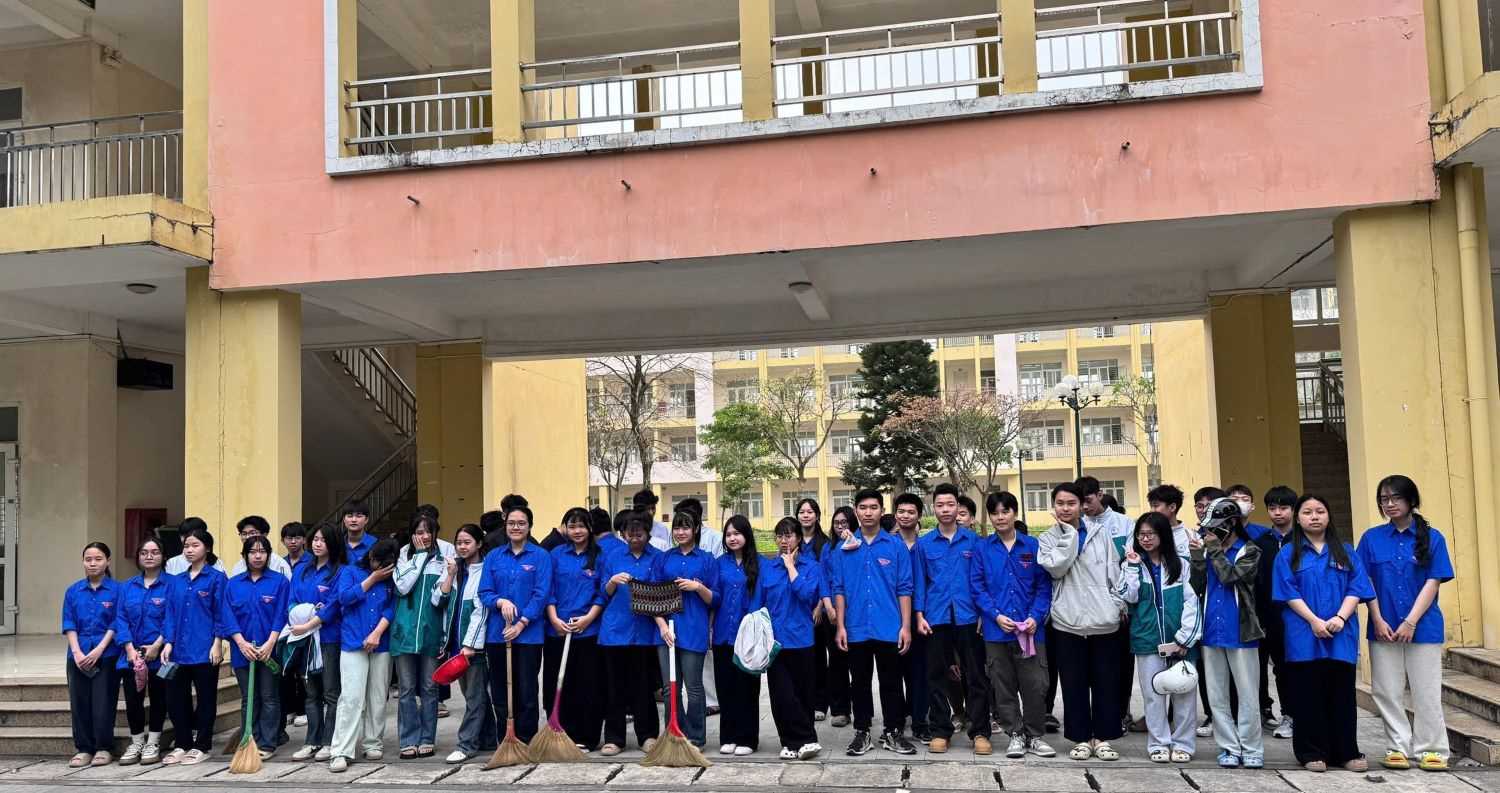 TUỔI TRẺ TRƯỜNG ĐẠI HỌC HỒNG ĐỨC RA QUÂN TỔNG DỌN VỆ SINH MÔI TRƯỜNG CHÀO MỪNG THÁNG THANH NIÊN NĂM 2026